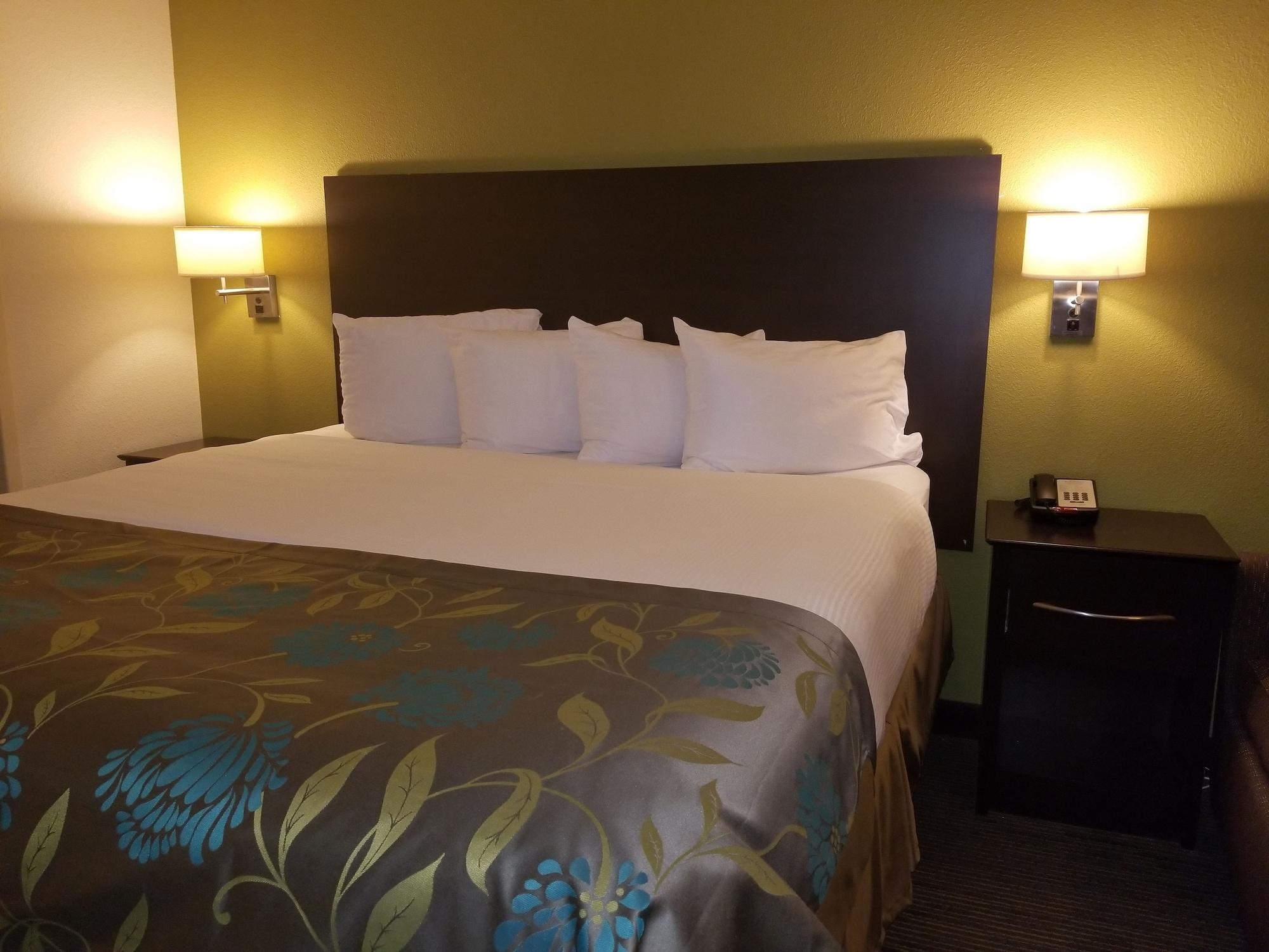 Baymont By Wyndham Wi Hotel 3*